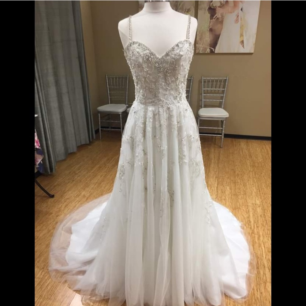 Mori Lee ivory wedding dress 2881
